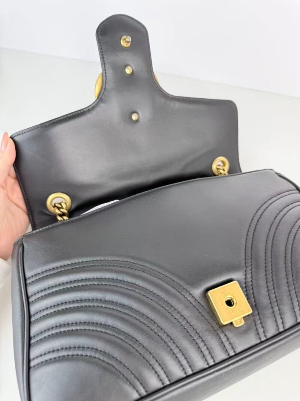 Gucci GG marmont Matelasse shoulder bag - Picture 12 of 13